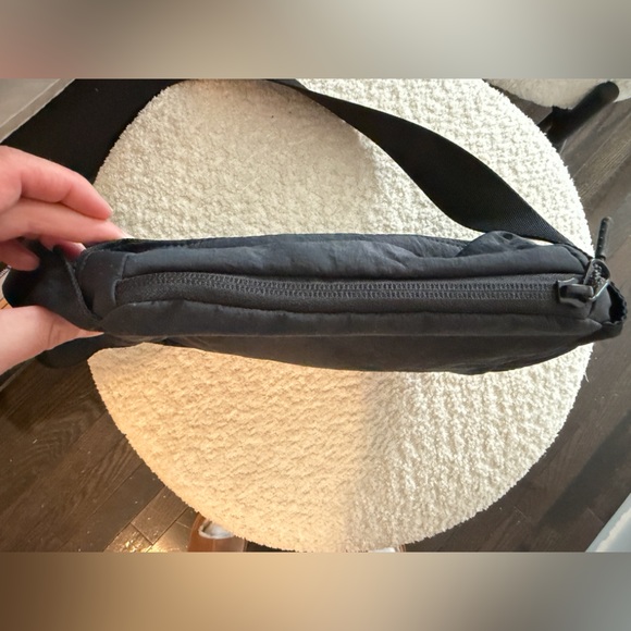 lululemon athletica Belt Bag - black - Picture 2 of 2